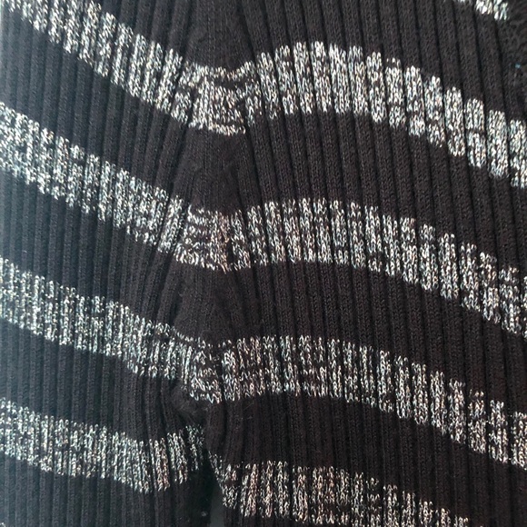 V neck sweater - Picture 2 of 3